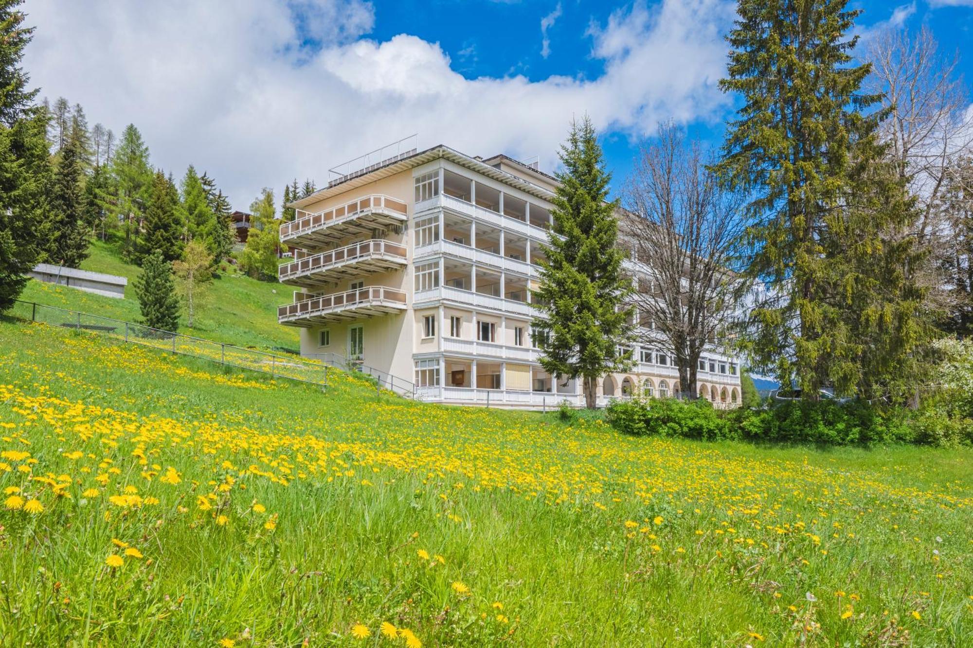 Davos Youth Hostel Экстерьер фото