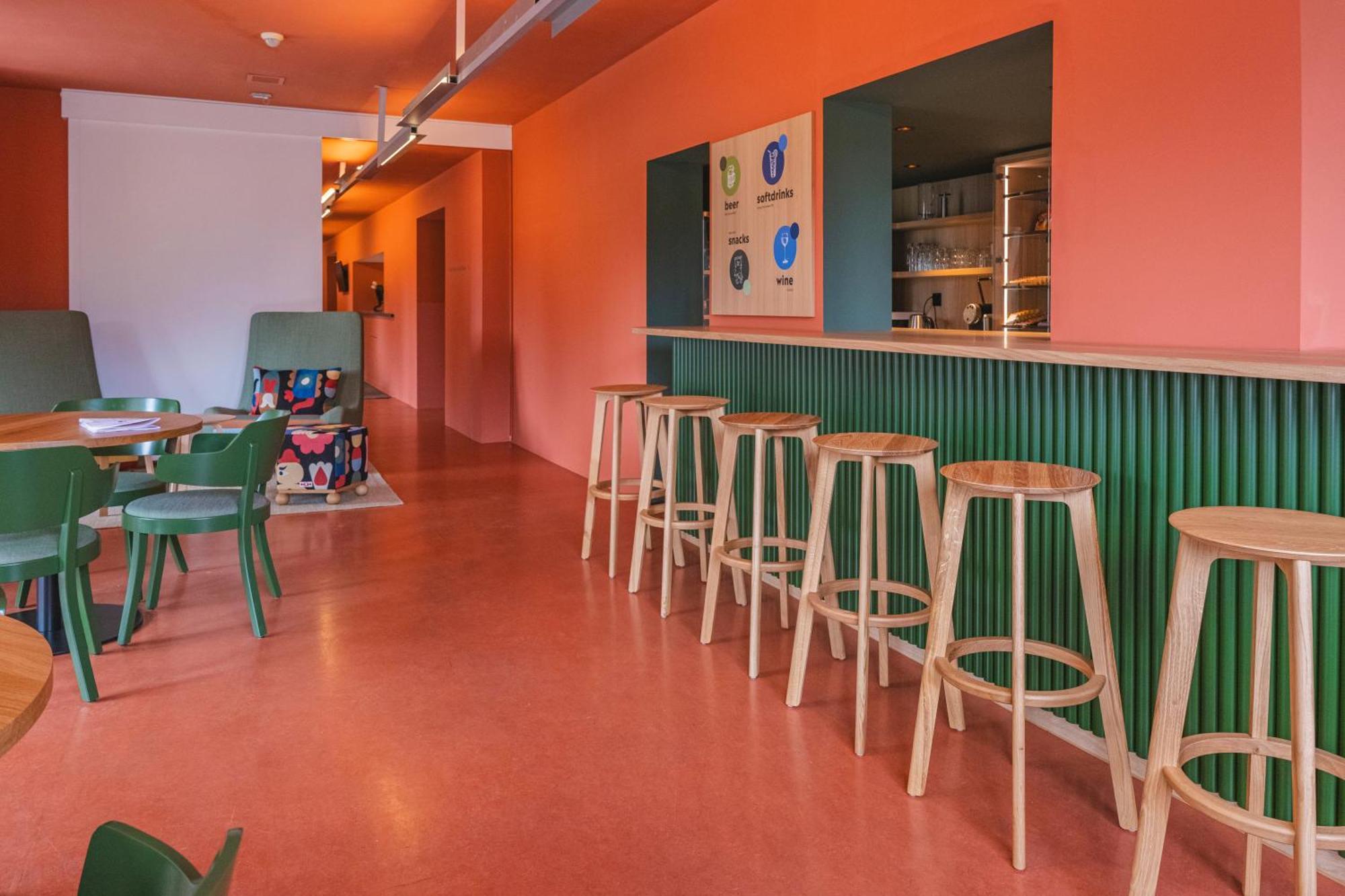 Davos Youth Hostel Экстерьер фото